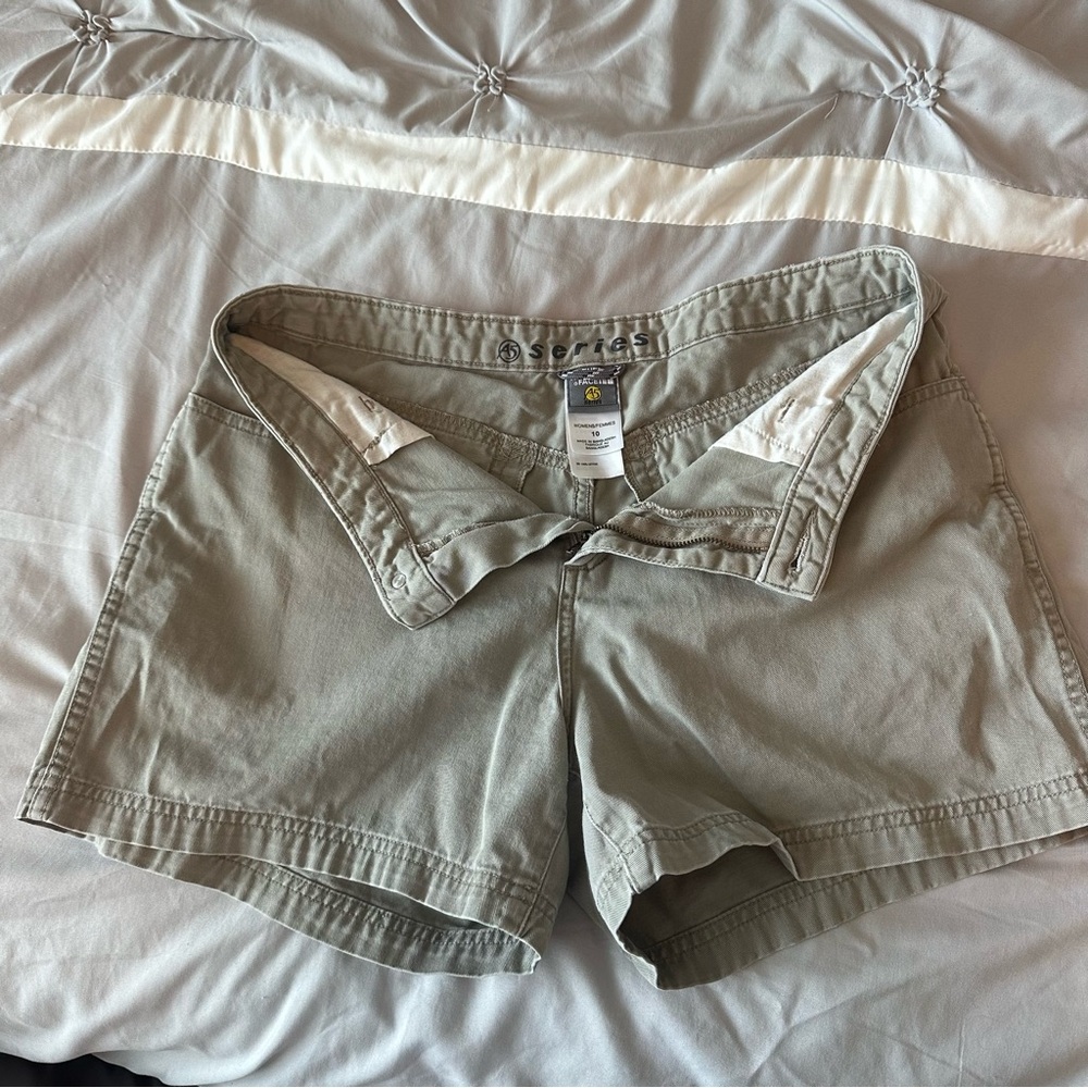 Hiking Shorts - Picture 4 of 5